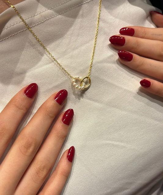 قلادة مربعة فاخرة مطلية بالذهب بحجر زركون لامع