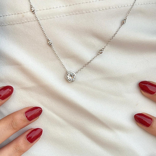 قلادة عصرية من الفضة الإسترلينية 925 مطلية بالذهب عيار 18 قيراط على شكل زهرة ونحلة للنساء